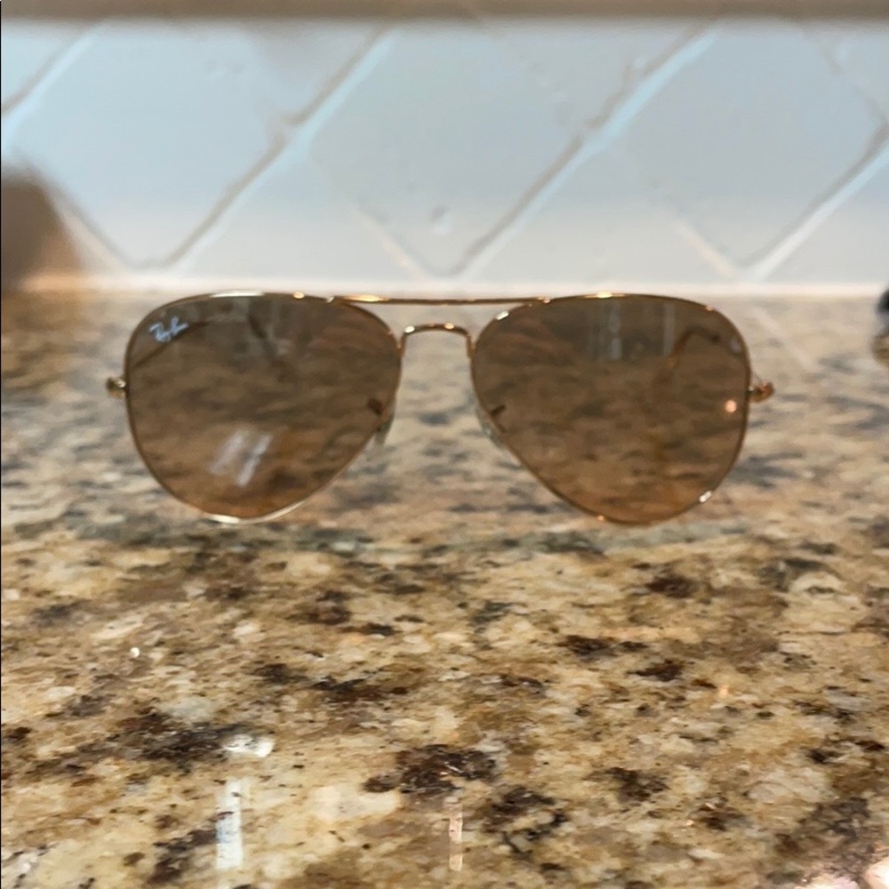 Ray-Ban Large Metal Aviator Sunglasses
